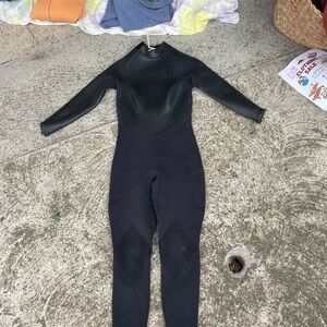 Black Full-Body Neoprene Wetsuit for Surfing
